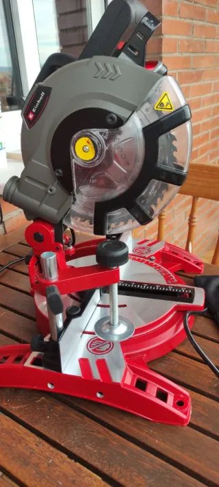 Sierra Ingletadora Einhell TC-MS 2112