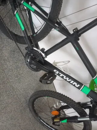 Bicicleta B'Twin Rockrider Negra/Verde