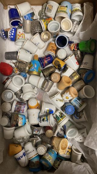 Collezione di ditali vari