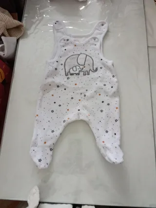 Body de bebé elefantes y estrellas