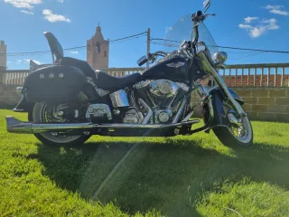 Harley Davidson Softail Deluxe Granate