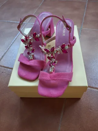 Sandalias rosas adornadas Membur
