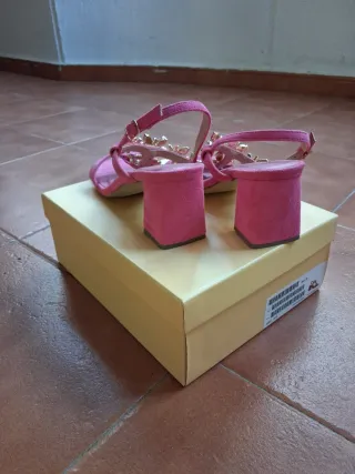 Sandalias rosas adornadas Membur