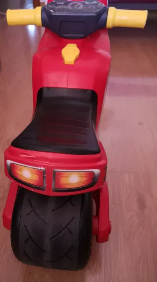 Moto Correpasillos Moltó Roja 86 Power