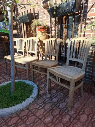 4 Sillas de Madera Maciza Natural