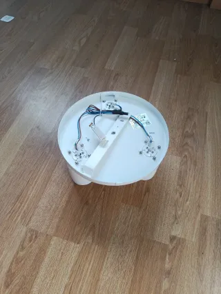 Lámpara de techo blanca