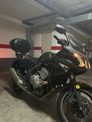 Honda CBF600 Naked Negra