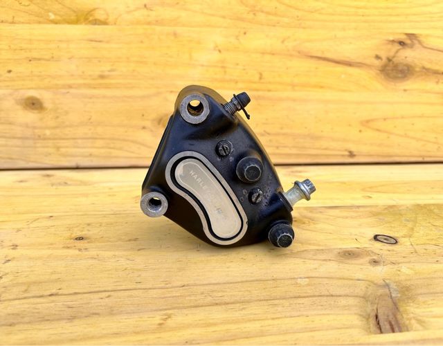 Pinza Freno Delantero IZQ 4 piston Harley Davidson
