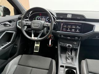 Audi Q3 Sportback Black line S line