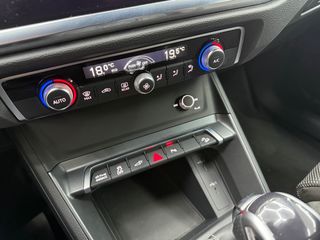 Audi Q3 Sportback Black line S line