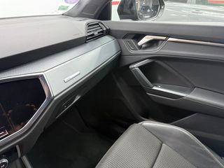 Audi Q3 Sportback Black line S line