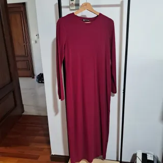 Vestido Zara Manga Larga burdeos Talla M