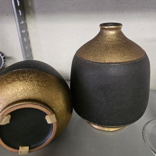 Coppia vasi dorati e neri