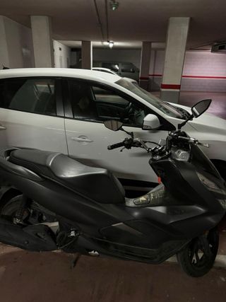 Honda PCX 125 Negra