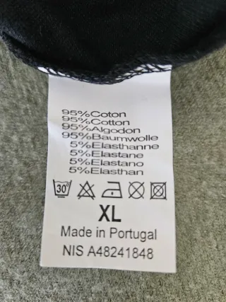 Polo cuello alto negro