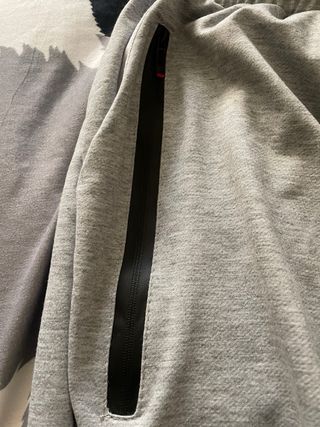 Nike Sudadera Gris con Etiquetas