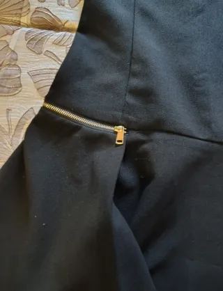 Abito corto donna nero con zip