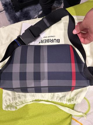 Riñonera Burberry Cuadros Gris