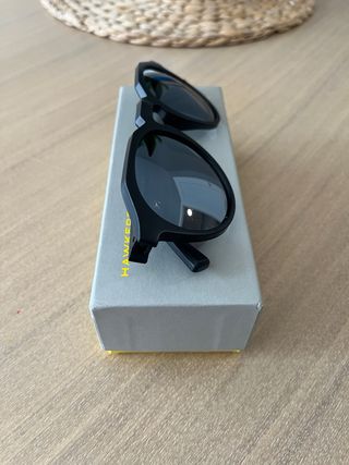 Gafas de sol Hawkers negras y plateadas