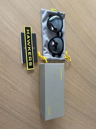 Gafas de sol Hawkers negras y plateadas