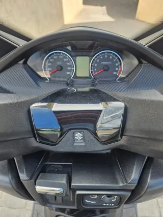 Suzuki Burgman 400