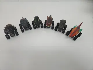 Lote de dinosaurios de juguete