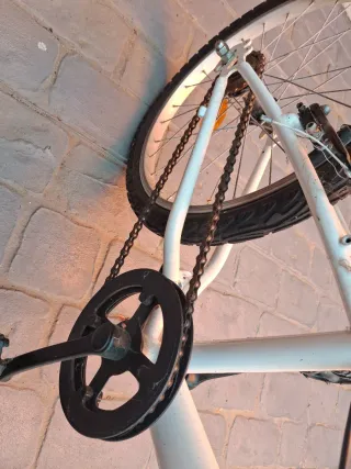 Bicicleta infantil blanca