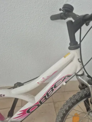 Bicicleta infantil Orbea blanca