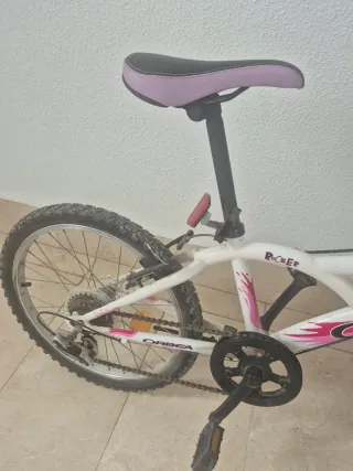 Bicicleta infantil Orbea blanca