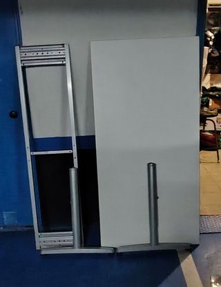 Mesa de escritorio metal y madera