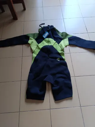 Neopreno surf Tribord nuevo