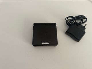 Nintendo Game Boy Advance SP