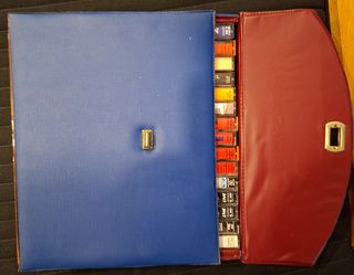 Blocco 50 audiocassette + Portacassette