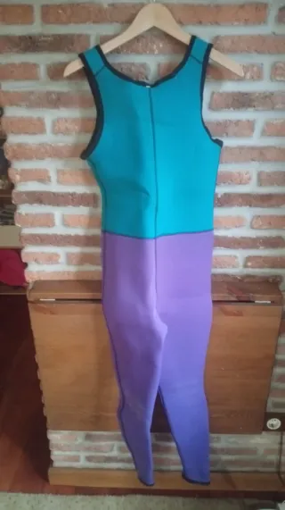 Traje neopreno capucha SCUBAPRO  Talla pequeña 36