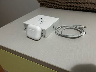 Apple AirPods  (3ª Gen) Blancos