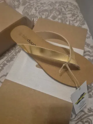 Ciabatte dorate DUUO