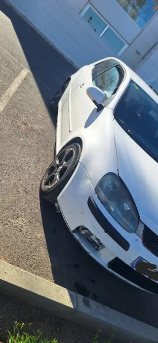 Volkswagen Golf 2004