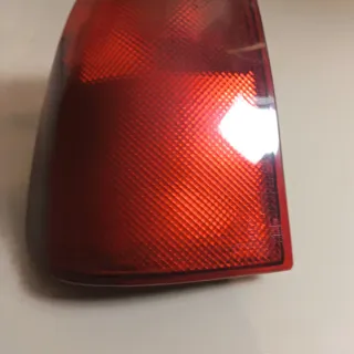 Piloto Freno Trasero Izquierdo Nissan terrano 2