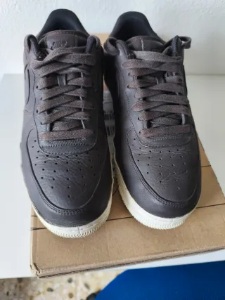 Nike Air Force 1 Velvet marron,