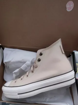 Converse Chuck Taylor Lift Hi Beige