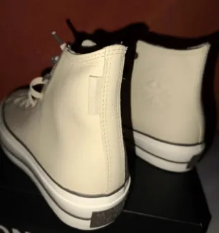 Converse Chuck Taylor Lift Hi Beige