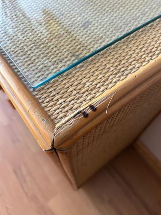 Mueble de mimbre con  solo venta persona