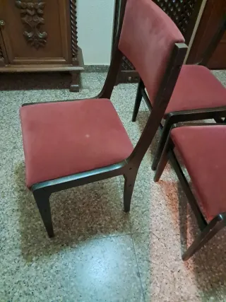 Juego de 3 sillas tapizadas