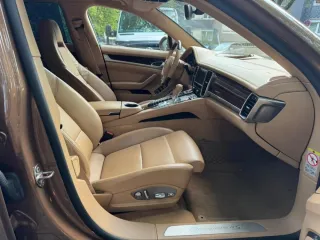 Porsche Panamera 4S