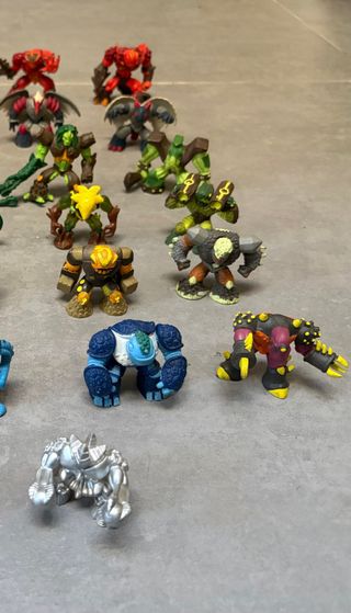 Lote 26 Figuras Gormiti
