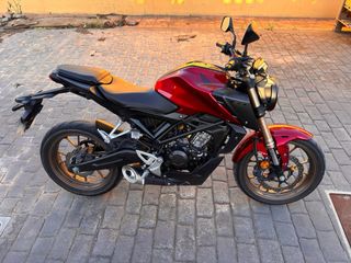 CB125 R 2024 - 23.000km por cambio de cilindrada