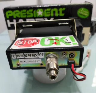 Emisora radioadiccionaso CB President Harry