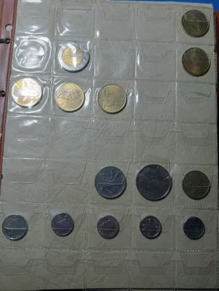 Album Monete Repubblica Italiana + 75 Monete