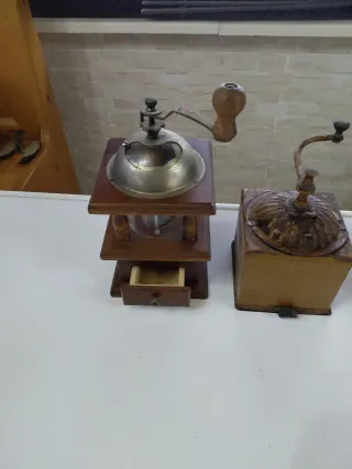 Lote 3 Molinillos de Café Vintage