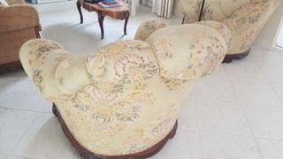 BUTACA DE MADERA MACIZA